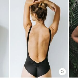 NWT Londre Minimalist